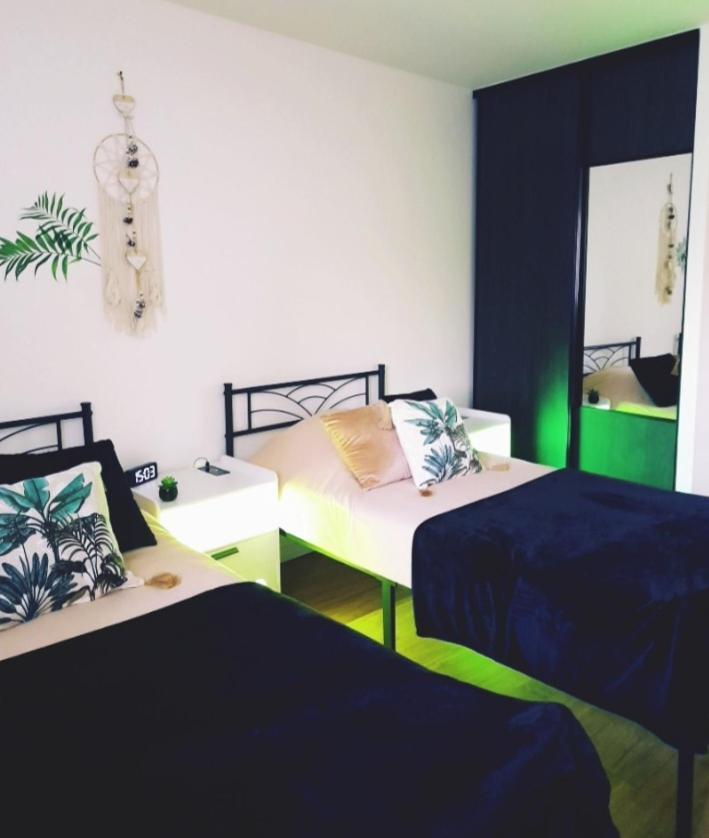 Appartement Le Moderne Ideal Pour Couples Et Professionnels Ornans Exteriör bild